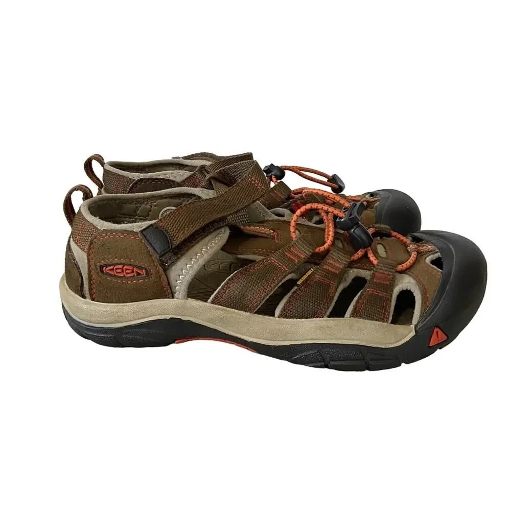 Keen Newport Sandals Washable Youth Size 6 Women Size 8